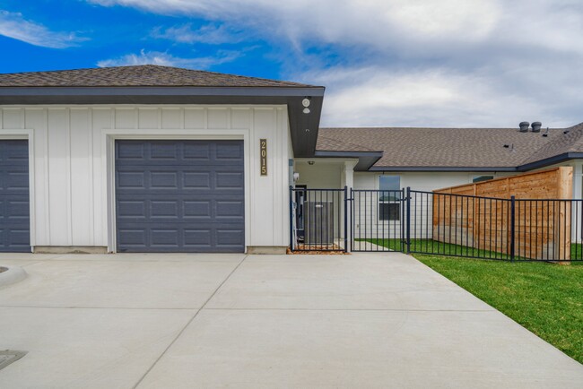 Building Photo - 2035 Vintage Farms Wy