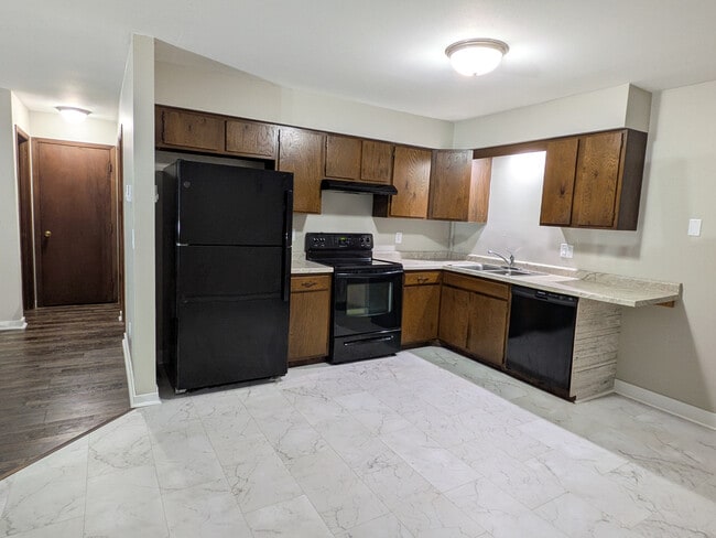 Building Photo - 5182 Seaton Hall Dr