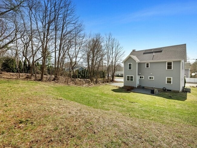 Building Photo - 165 Hartford St