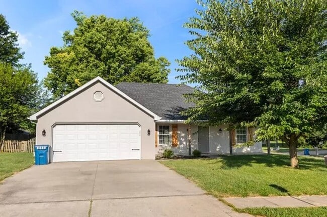 Building Photo - 607 Winter Way Dr