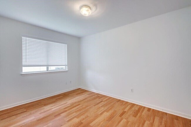 Building Photo - 11717 Dunfries Ln