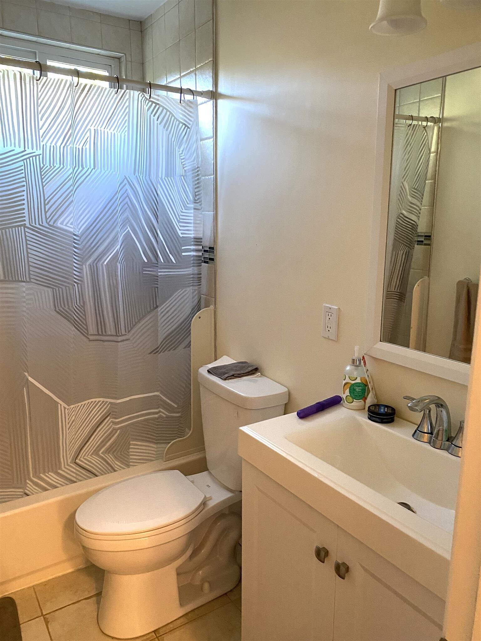 Building Photo - 119 Morrison Ave