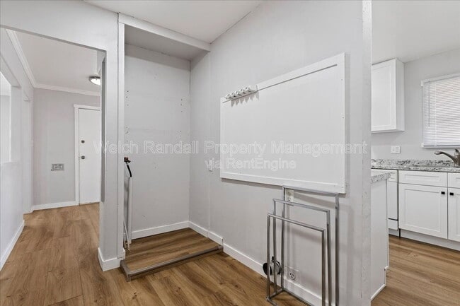 Building Photo - 2324 S 900 E