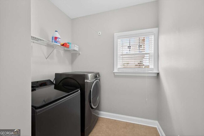 Building Photo - 7819 Brass Lantern Dr