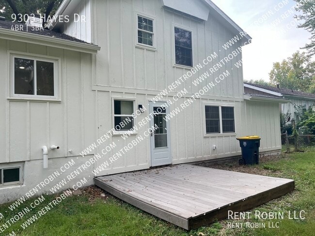 Building Photo - 9303 Hayes Dr