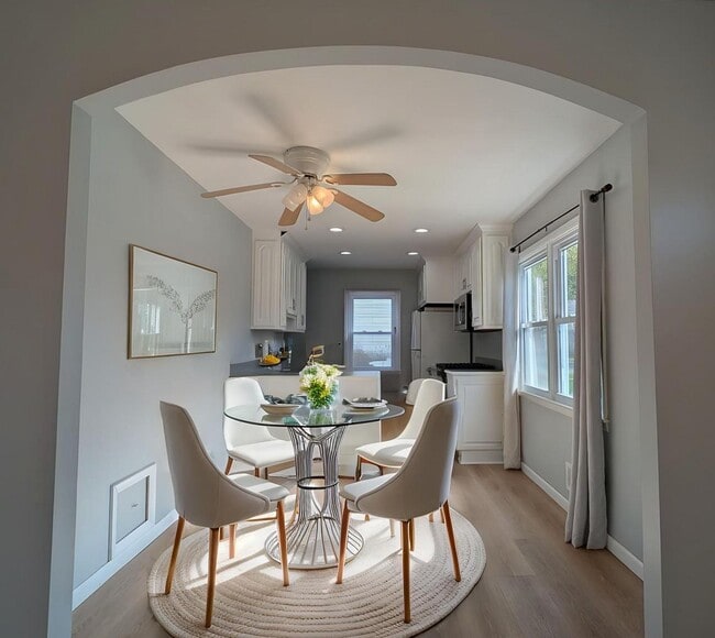 Building Photo - 605 Shirley Manor Rd