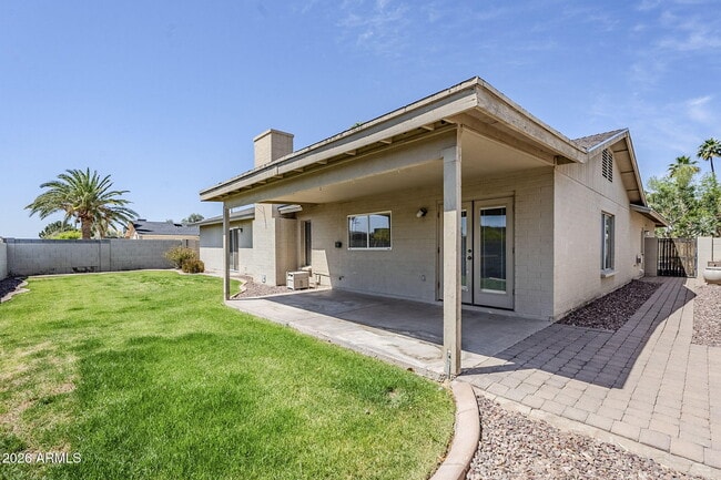 Building Photo - 7707 S Kenwood Ln