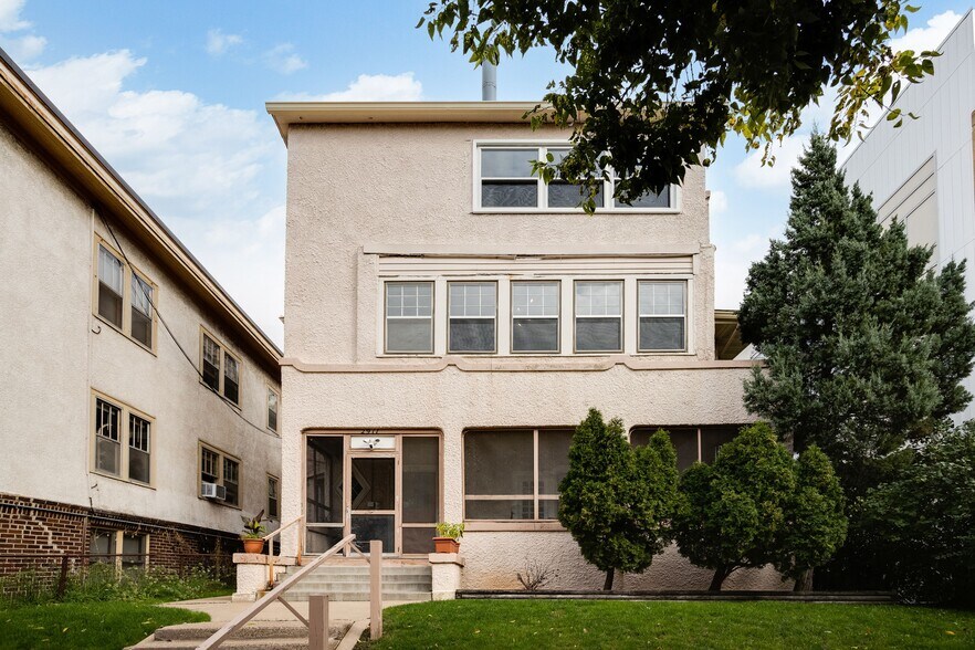 Building Photo - 2909 Knox Ave S