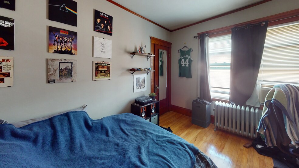 Building Photo - 60 Pinkert St