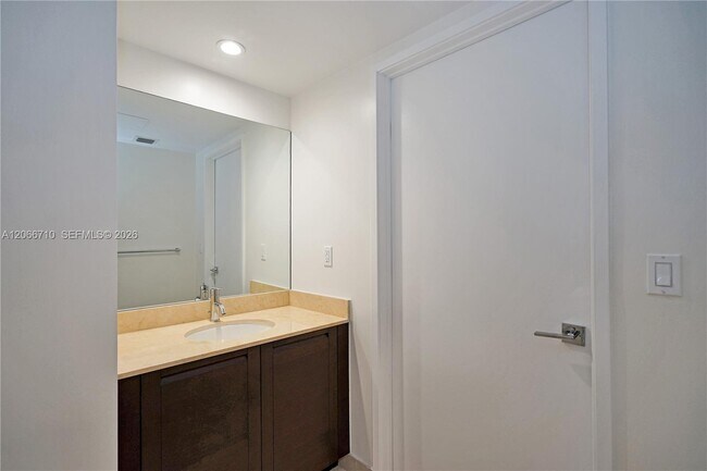 Building Photo - 250 Sunny Isles Blvd