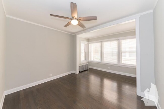 Building Photo - 2 bedroom in Chicago IL 60640