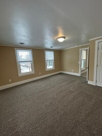 Building Photo - 401 Hannibal St
