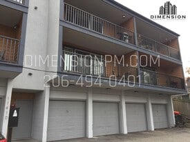 Building Photo - Avilon