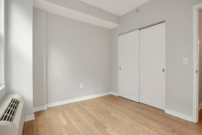 Building Photo - 149 Essex St