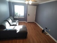 Building Photo - 2932 McDonald Dr SW