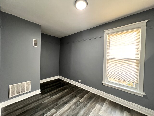 Building Photo - 6630 S Rhodes Ave