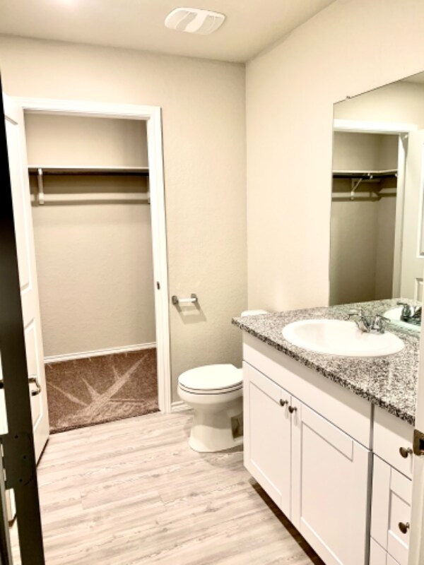 Building Photo - 5606 Willow Breeze