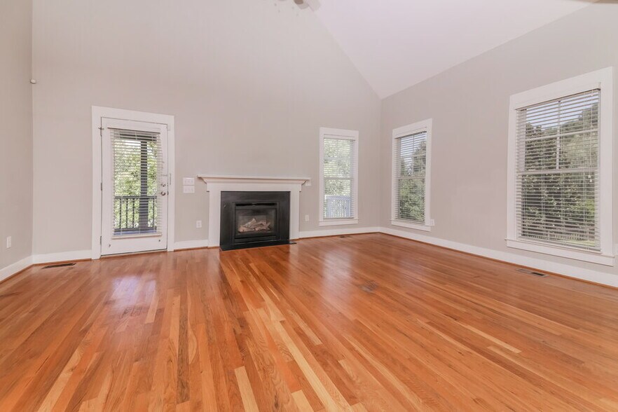 Building Photo - 852 Stroud Cir