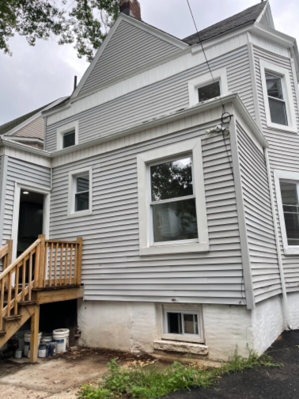 Building Photo - 163 Greenwood Ave