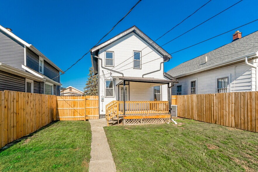 Building Photo - 477 Hanford St