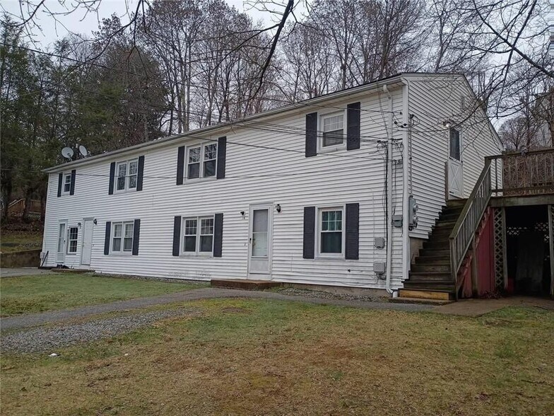 Building Photo - 12 Monson St