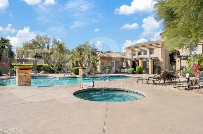 Building Photo - 16013 S Desert Foothills Pkwy