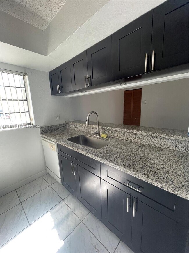 Building Photo - 18230 Mediterranean Blvd