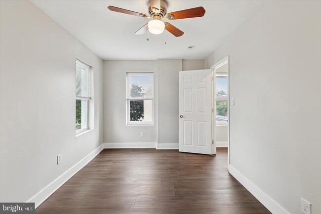 Building Photo - 731 W Lafayette St