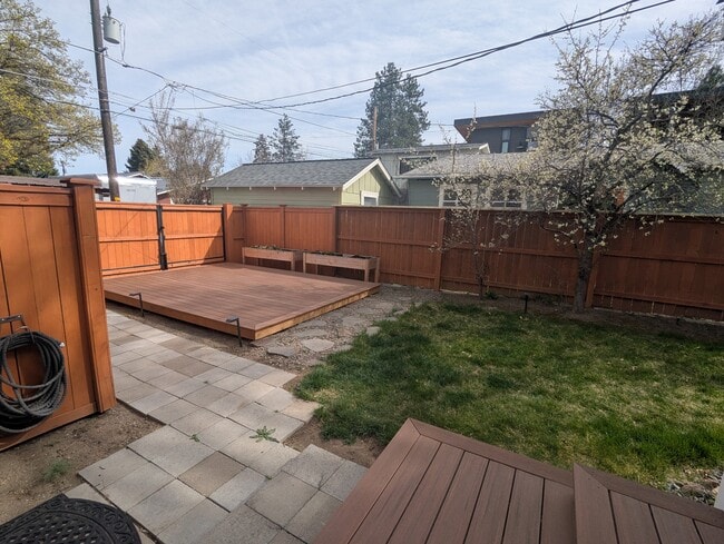 Building Photo - 402 NW 12th St