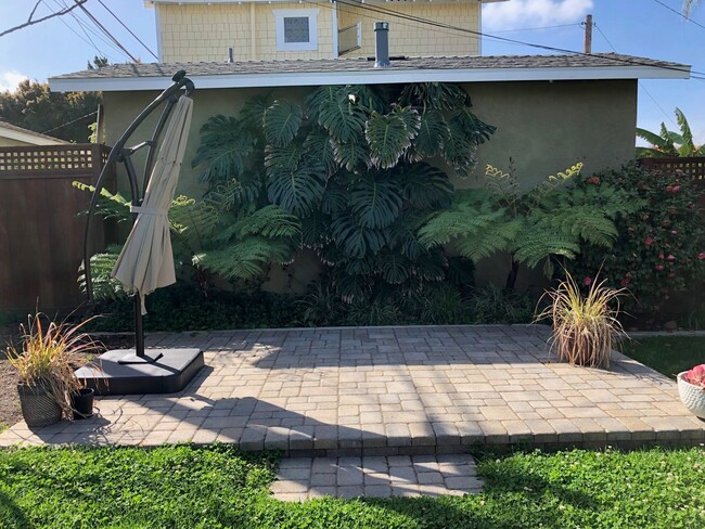 Building Photo - Beautiful Craftsman 2 Bedroom North Park Home!