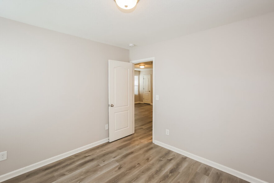Building Photo - 8503 Paw Valley Ln