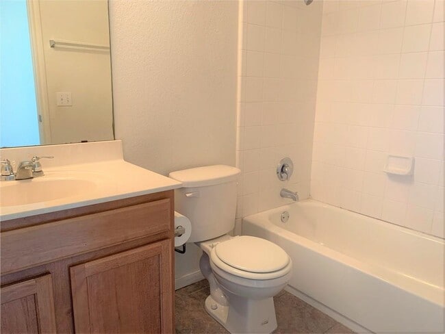 Building Photo - 2402 Allred Dr