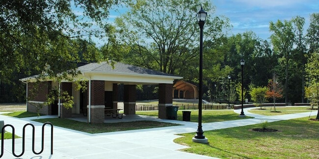 Building Photo - Townhome in Matthews