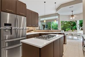 Building Photo - 1884 Classic Dr