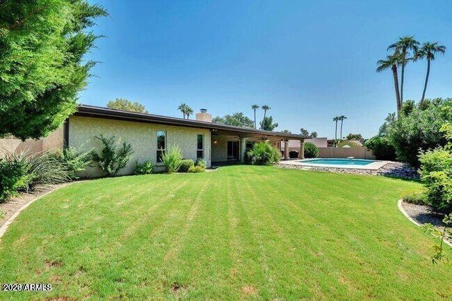 Building Photo - 8430 N 80th Pl