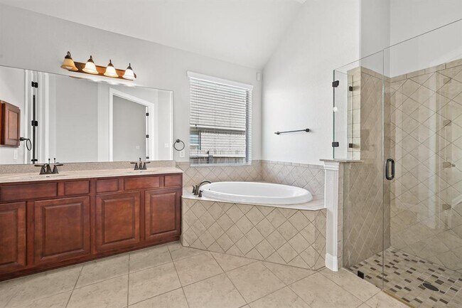 Building Photo - 645 Clear Springs Hollow