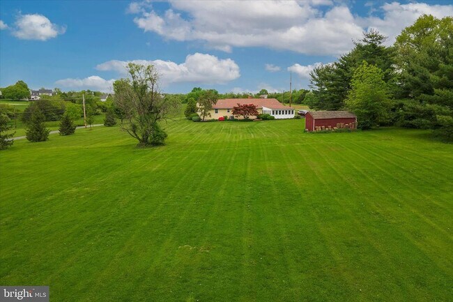 Building Photo - Coming Soon – Beautiful Ranch Home on Nearly 2 Acres | Showings Available Now | Mid-August Move-In