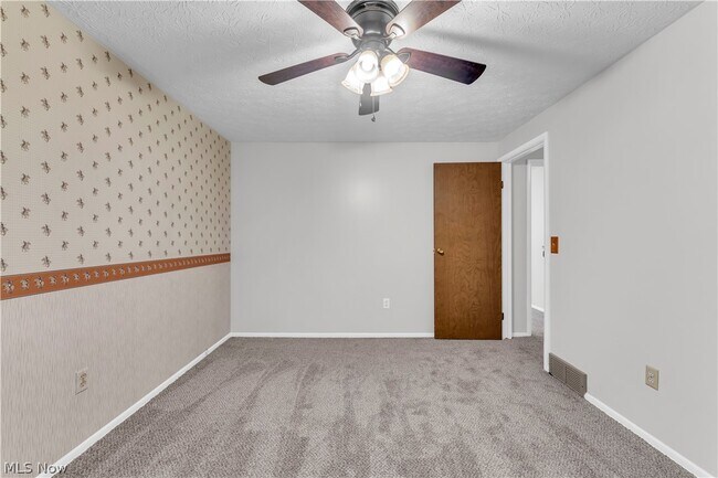 Building Photo - 7400 Brenel Dr