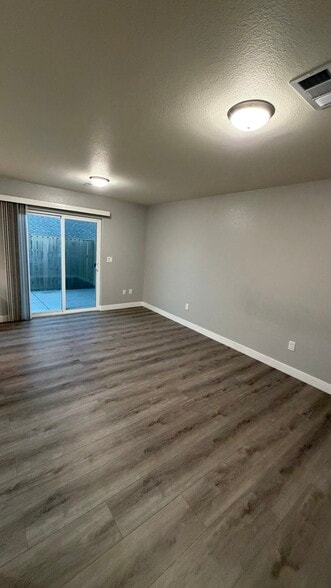 Building Photo - 6512 Manassero Way