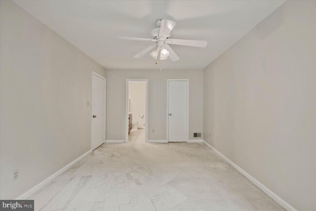 Building Photo - 7177 Lake Cove Dr