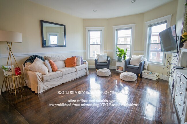 Primary Photo - 36 Sumner St