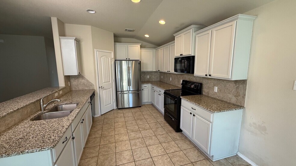 Building Photo - 116 Zoisite Ln