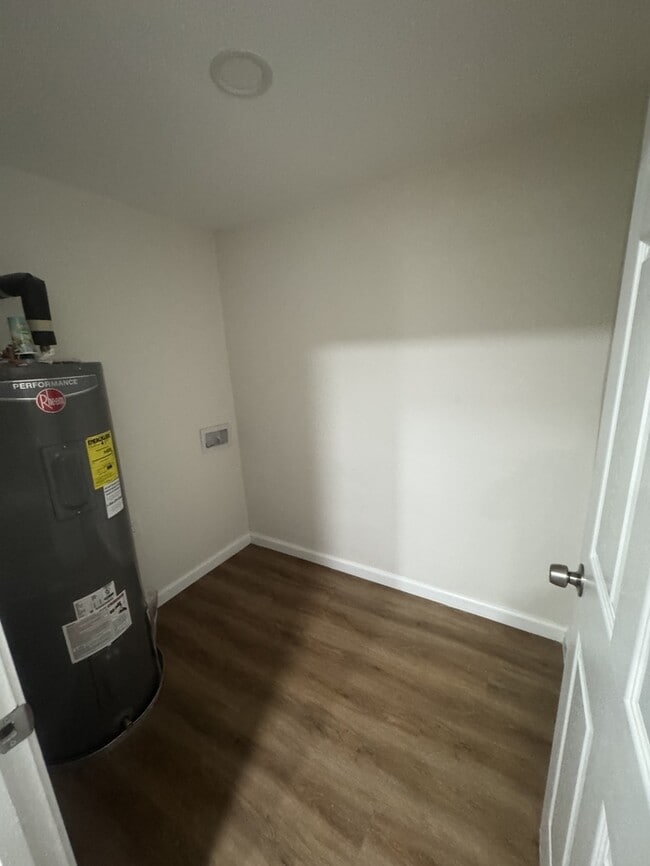 Building Photo - 2908 N Tarragona St