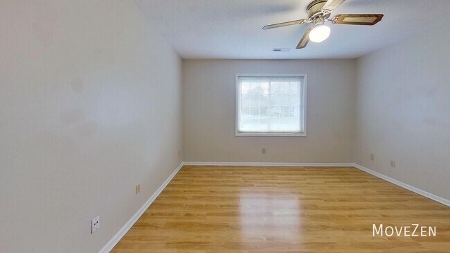 Building Photo - 809 Antler Dr