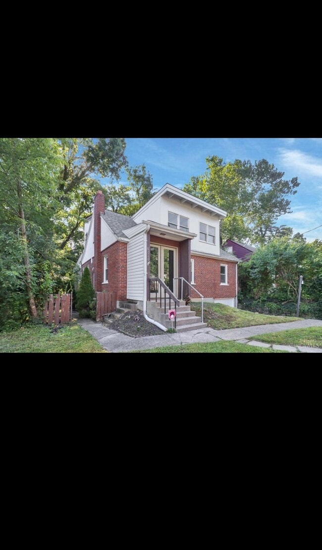Primary Photo - 8010 Daly Rd