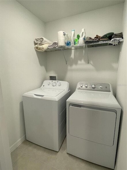 Building Photo - 10211 Trumpet Honeysuckle Wy