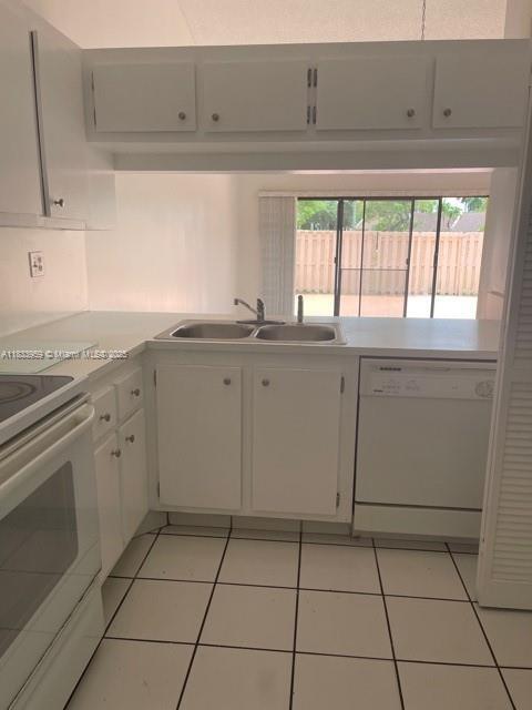 Building Photo - 6203 SW 147th Pl Cir