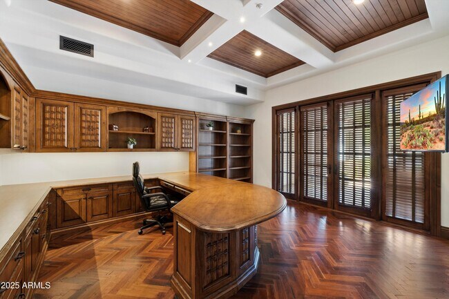 Building Photo - 8515 E Sutton Dr