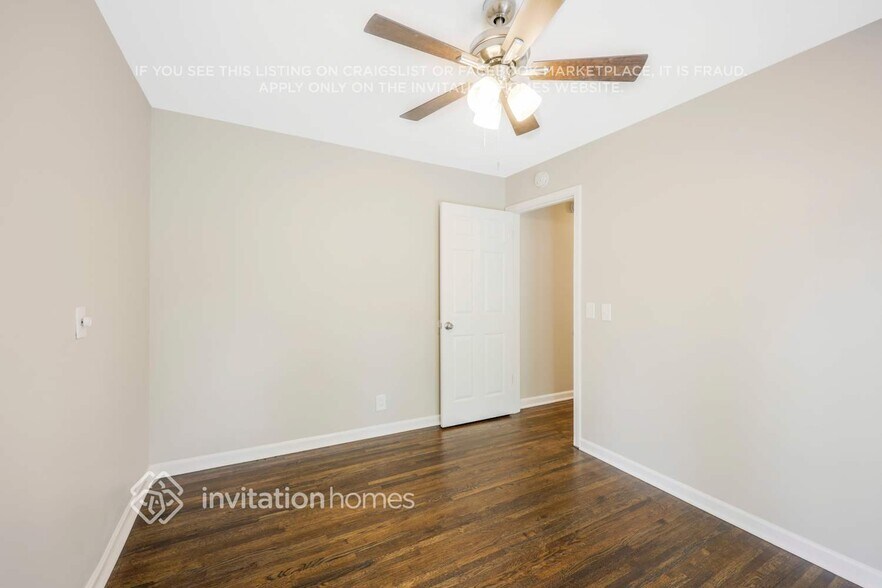 Building Photo - 605 Durrett Dr
