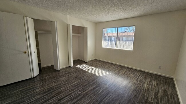 Building Photo - 1622 N Beverly Ave